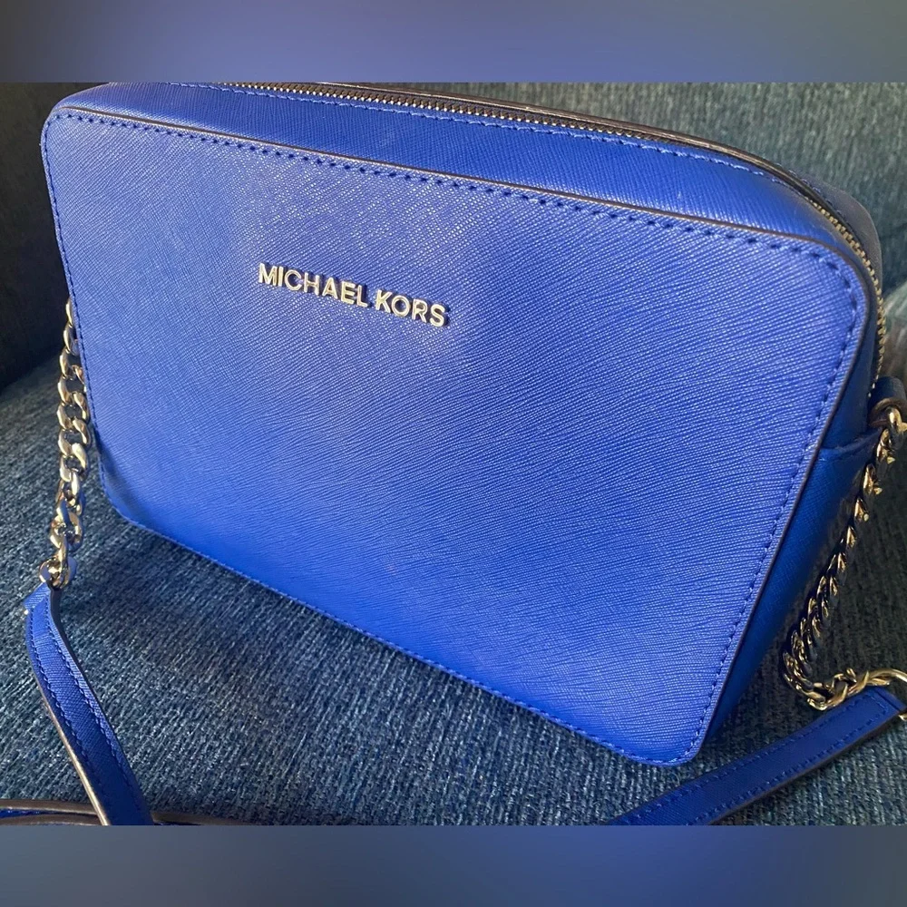 Michael Kors 💙 Vibrant Blue 💙 Jet Set Crossbody Bag - Picture 8 of 11